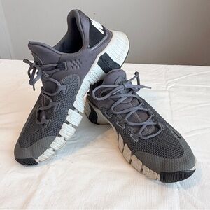 Nike Charcoal Gray Metcon Athletic Shoes